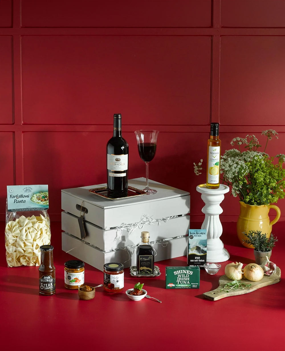 The Connoisseur's Crate Gift Hamper